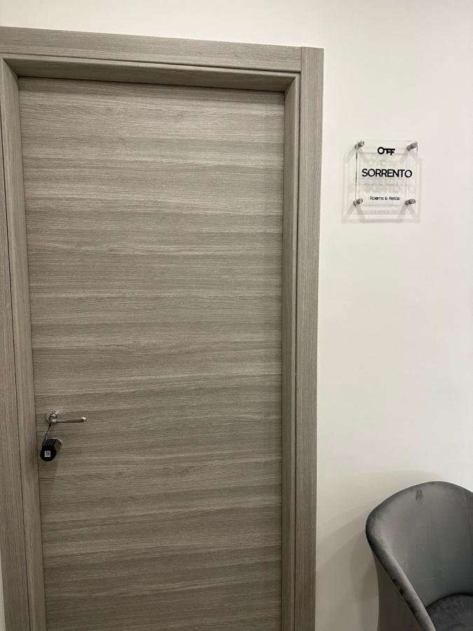 B&B Off Rooms And Relax 나폴리 외부 사진