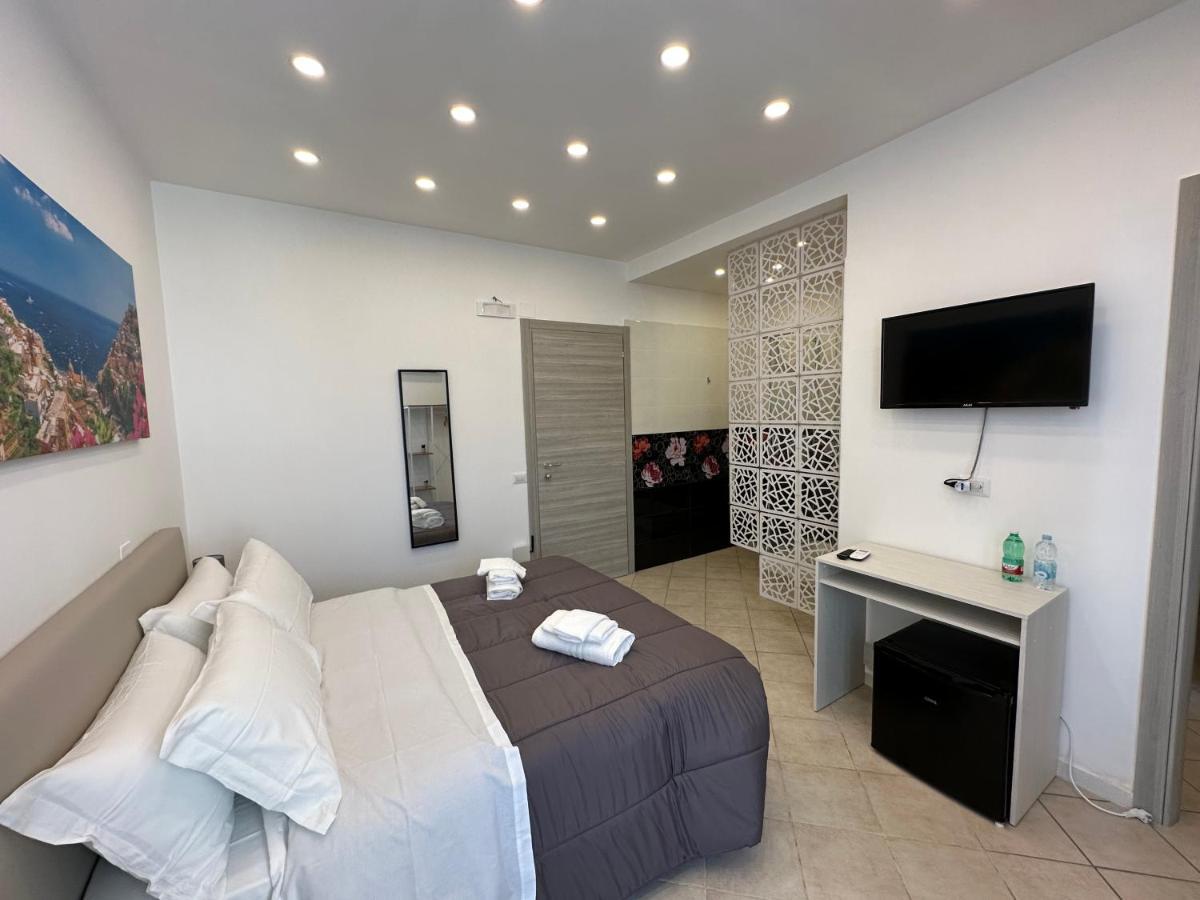 B&B Off Rooms And Relax 나폴리 외부 사진