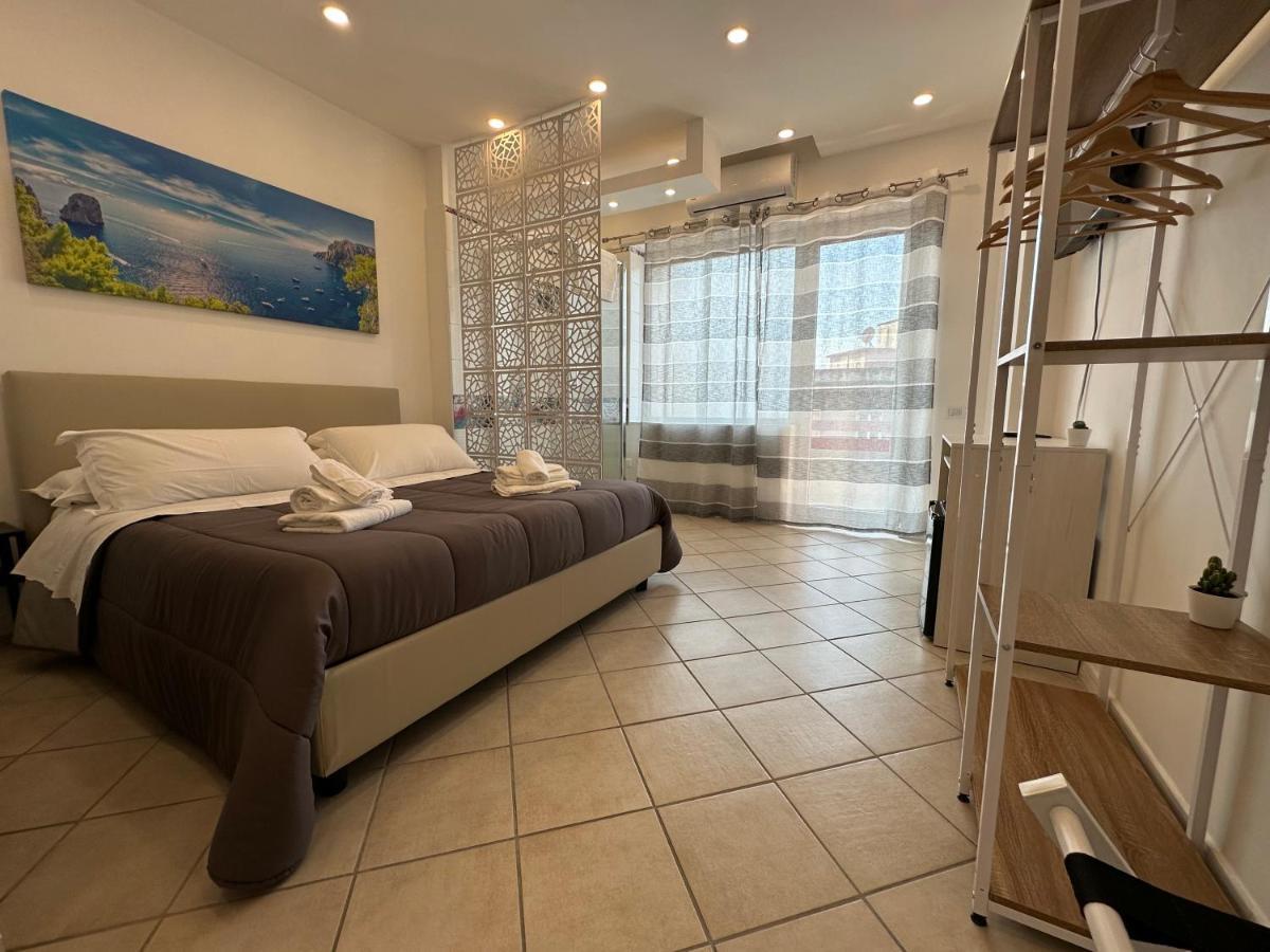 B&B Off Rooms And Relax 나폴리 외부 사진