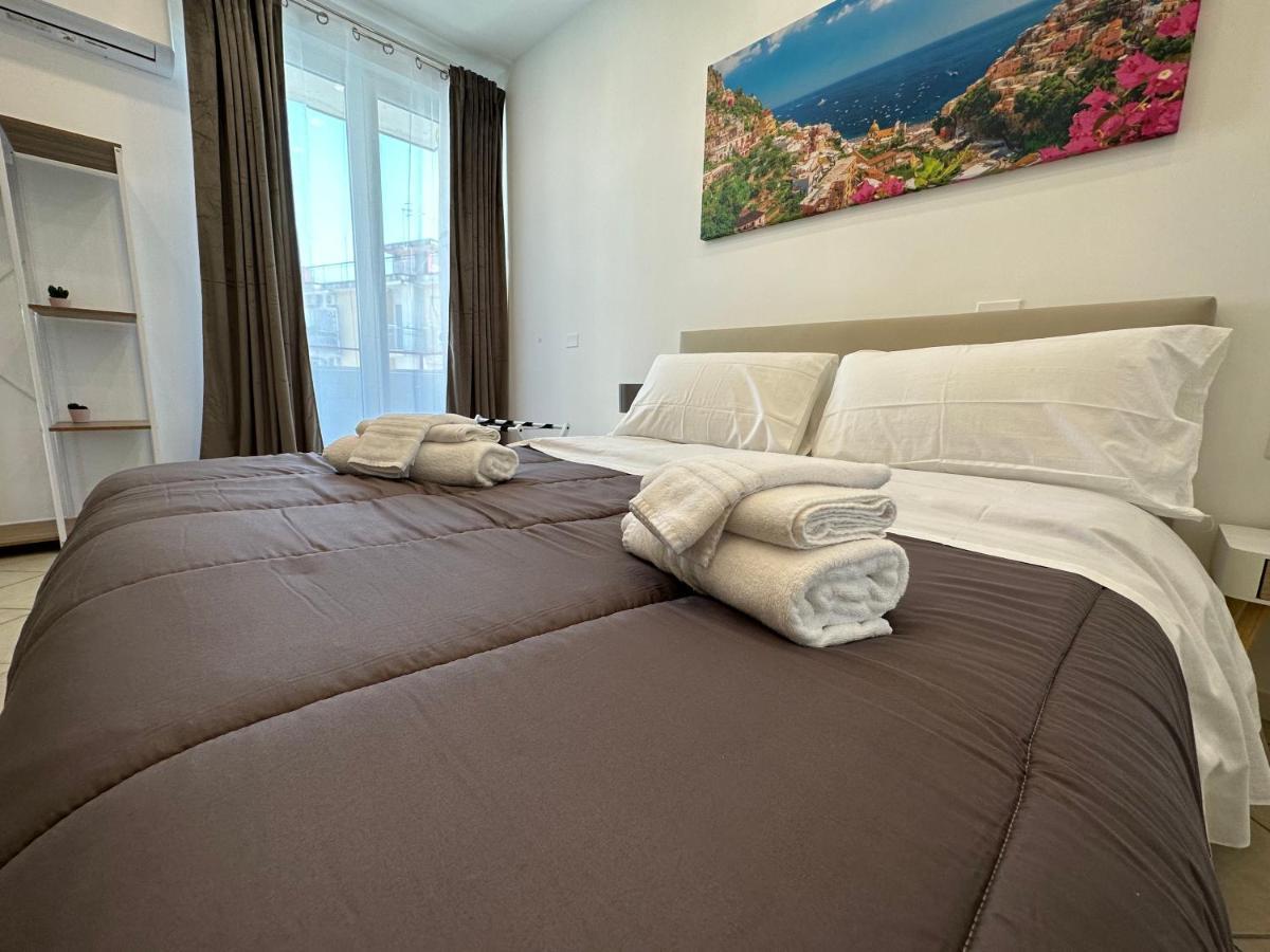 B&B Off Rooms And Relax 나폴리 외부 사진