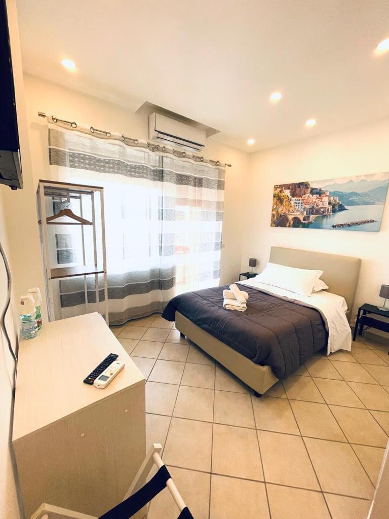 B&B Off Rooms And Relax 나폴리 외부 사진